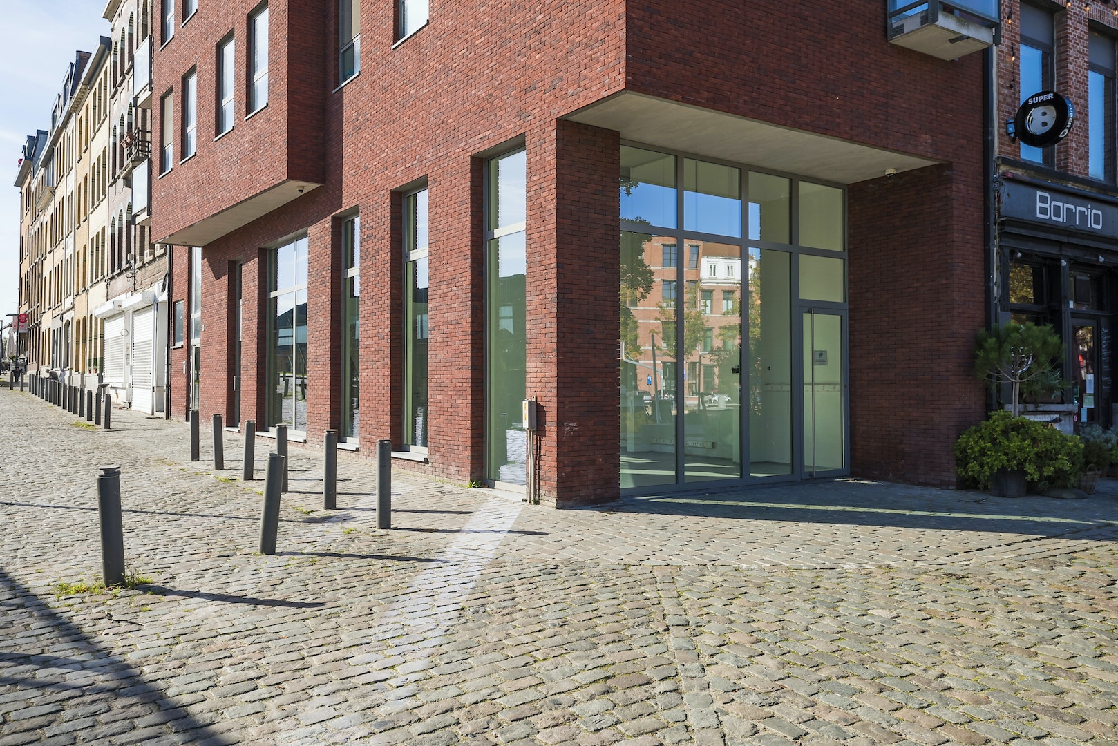 Commercieel pand of kantoorruimte. - foto 1