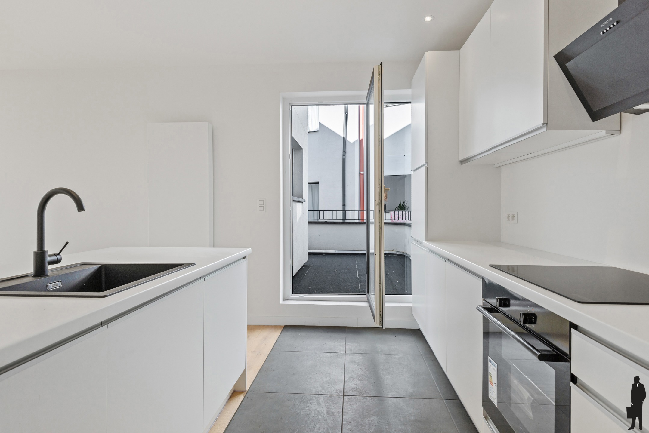 Volledig gerenoveerde opbrengsteigendom - foto 4