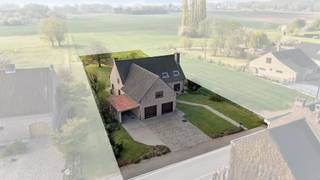 Voor meer info of een bezoek, bel 054 69 39 37 - Op een toplocatie in Gooik bevindt zich deze kwalitatieve, landelijke woning, gelegen op een...