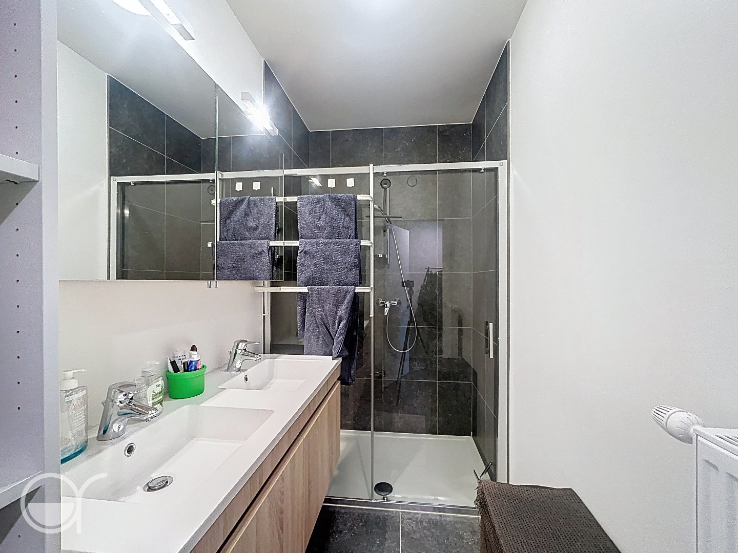 Gelijkvloers appartement met tuin en autostaanplaats - foto 5