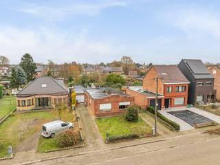 Te renoveren of te slopen woningen op 11 a 17 ca – centrum van NijlenIn een rustige, centrale straat in hartje Nijlen liggen twee gesloten woningen...