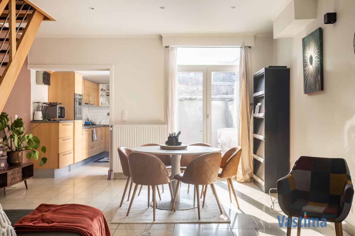 Ruime woning met 4 slaapkamers en buitenruimte centrum Aalst - foto 4