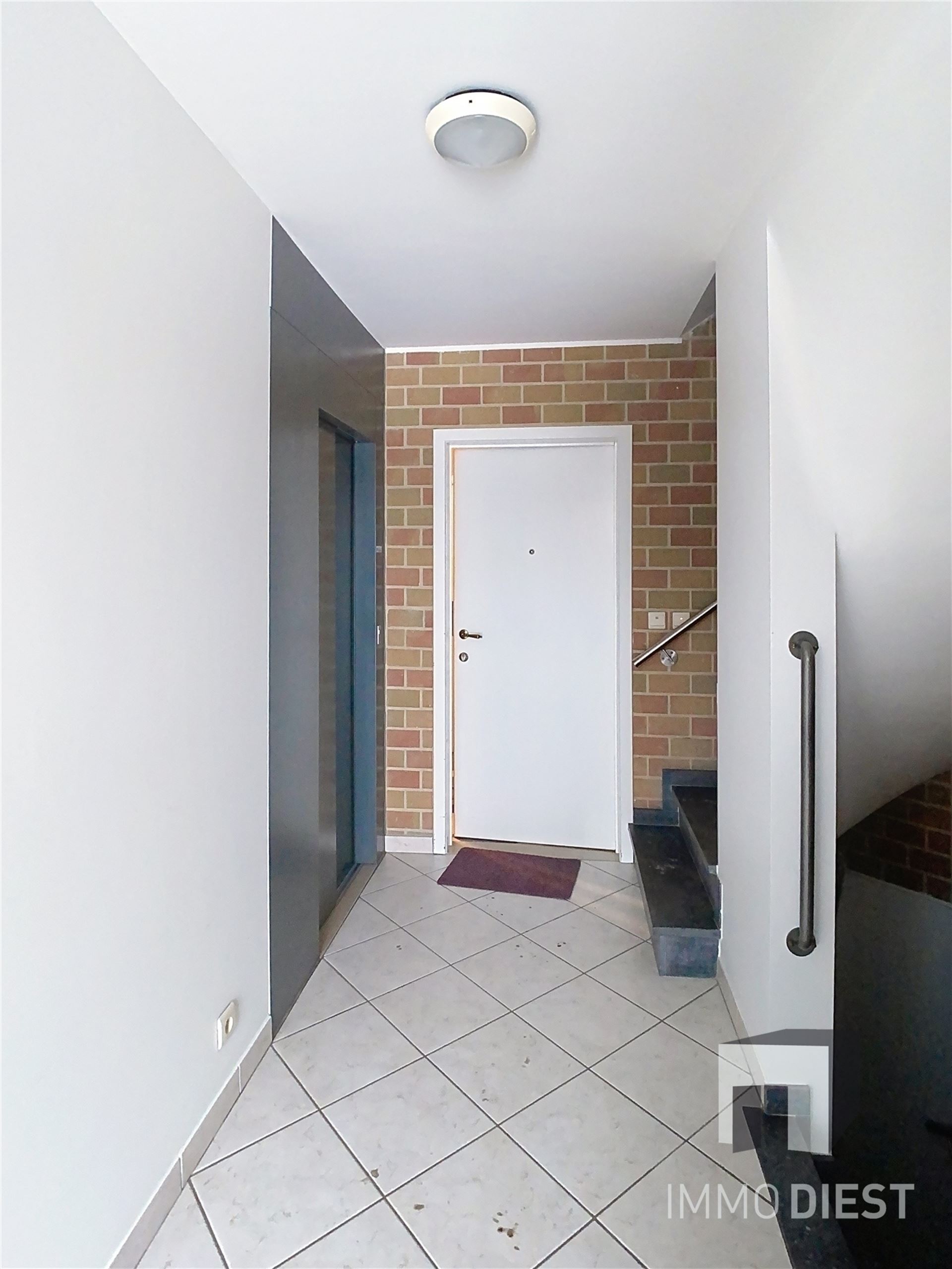 Topligging: gelijkvloers appartement mét garage en kelder - foto 5