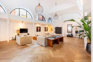 Karaktervol ruim appartement met terras op het EilandjeHet appartement bevindt zich op de eerste verdieping van een kleinschalige residentie op het...