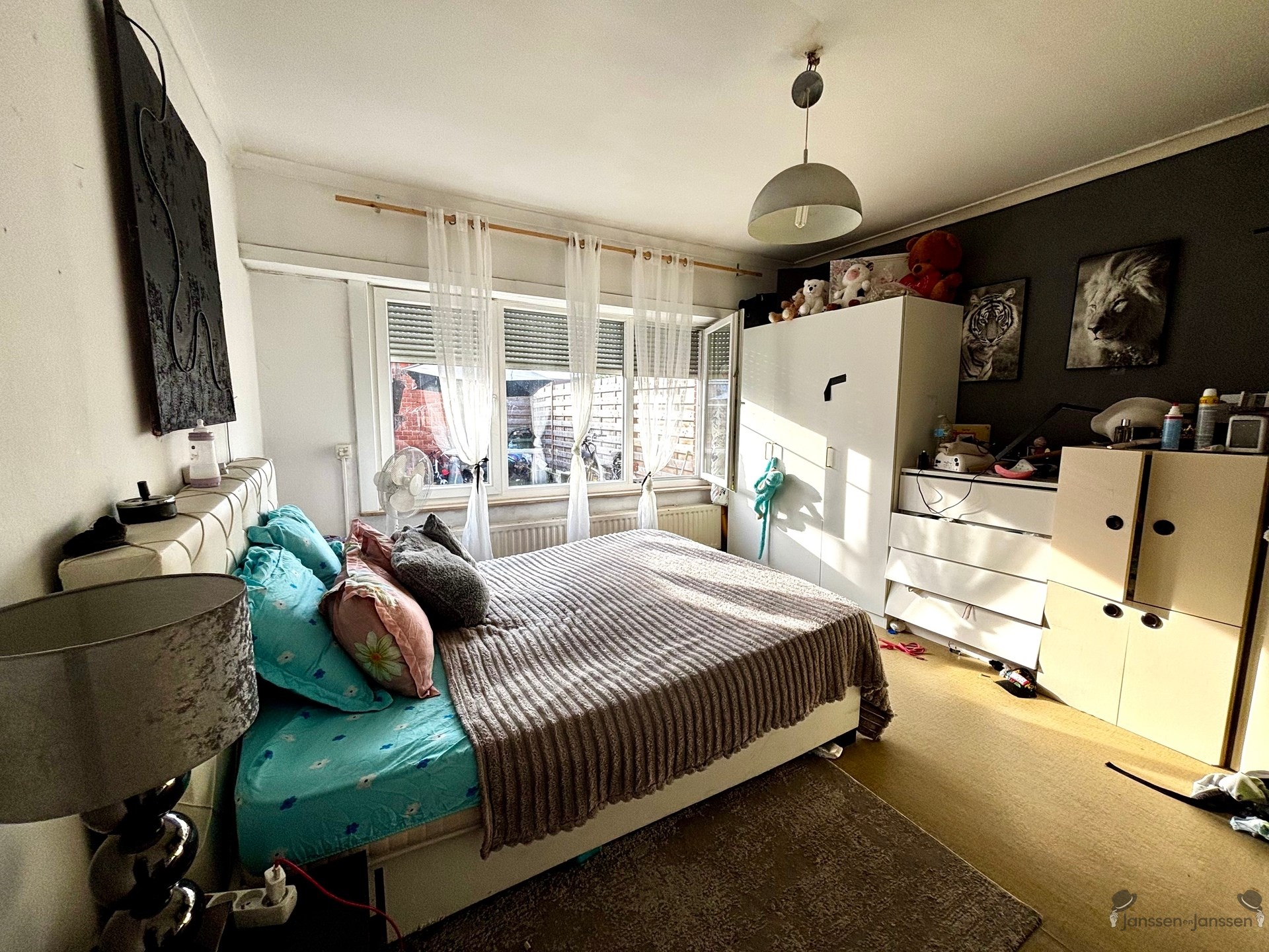 Opbrengsteigendom van 3 app en 20 garages - foto 5