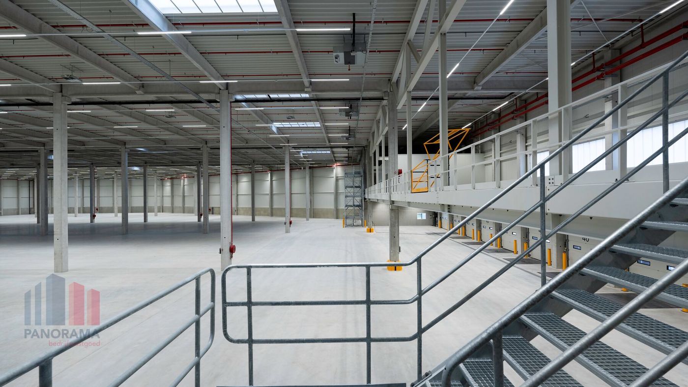 Duurzaam logistieke ruimte van 12.300 m² vlak bij de A12 - photo 1