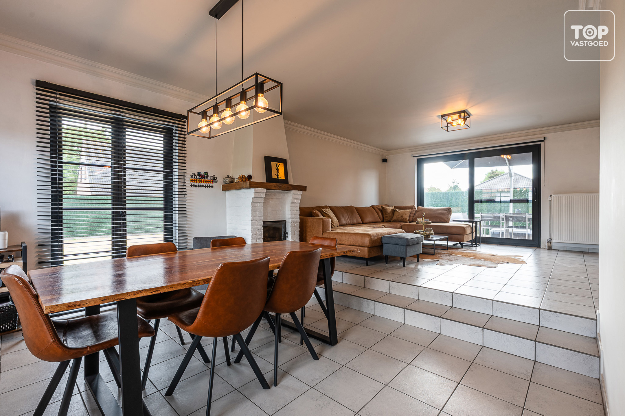 Alleenstaande woning met 4 slaapkamers en zwembad - foto 2