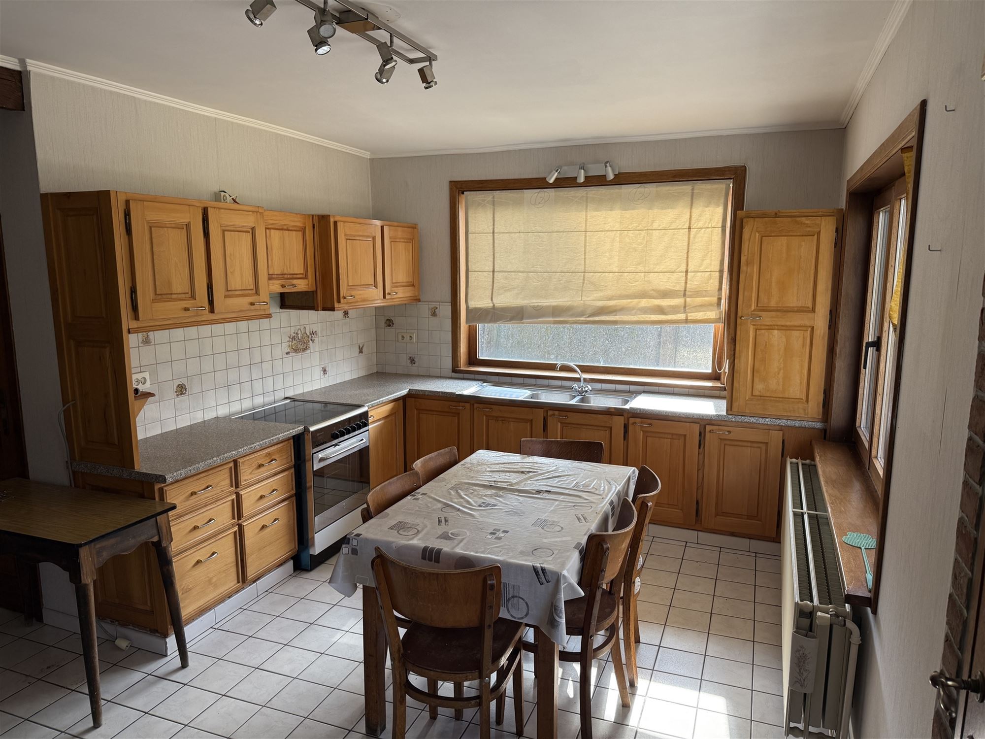 Gezinswoning met tuin & garage op ruim perceel in Tienen - foto 3