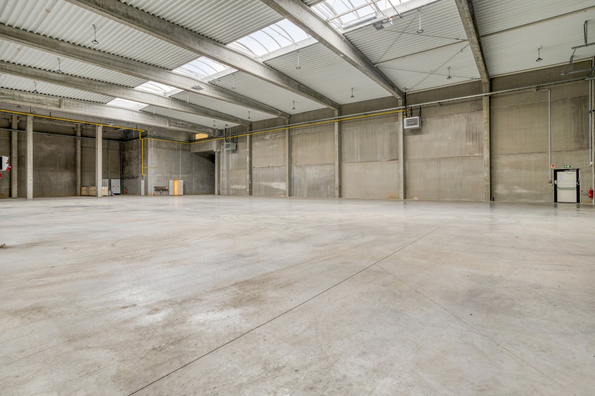 Bâtiment de locaux professionnels à louer à Deerlijk - photo 5