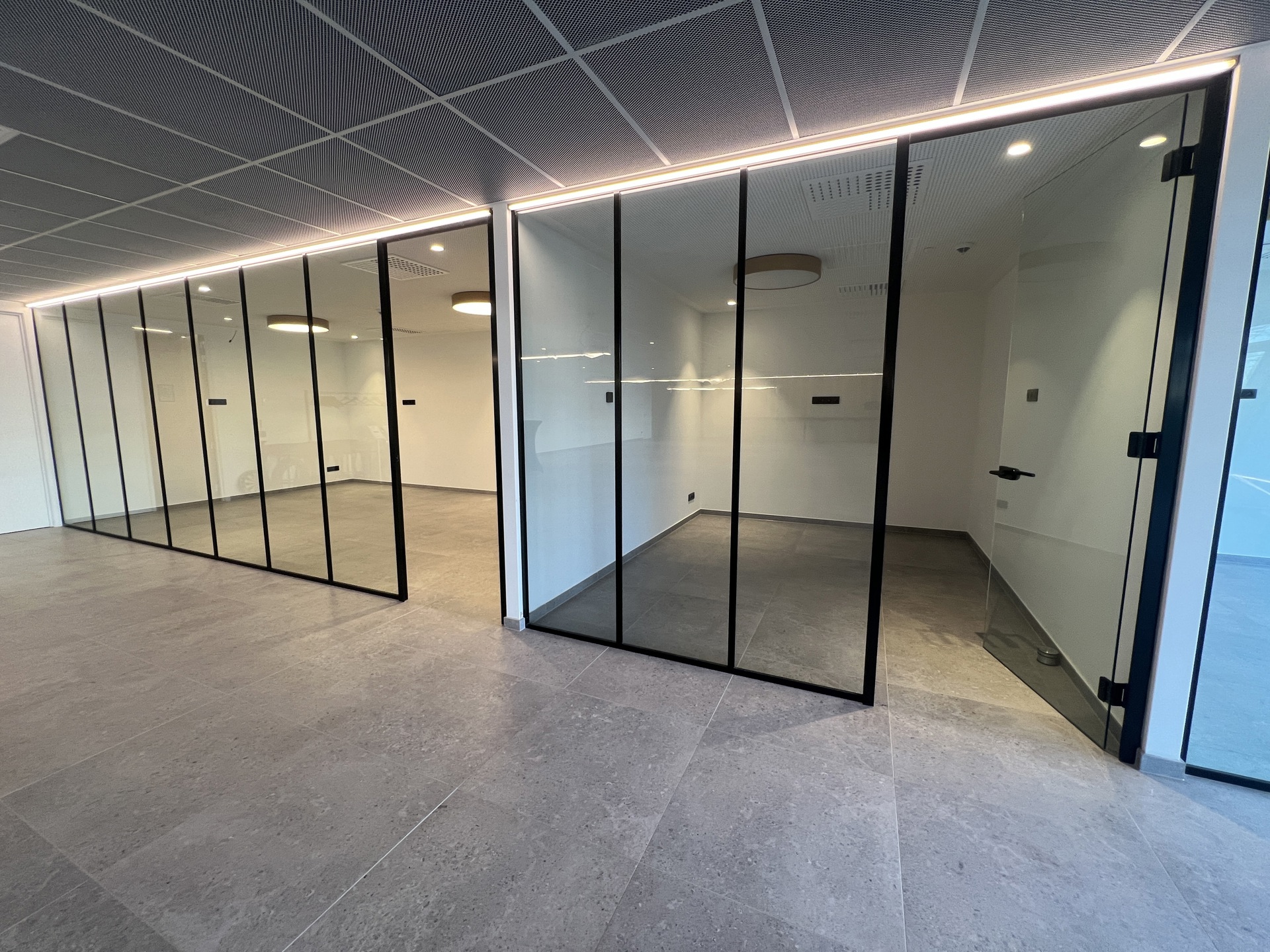 Kantoorruimte op absolute zichtlocatie - foto 3