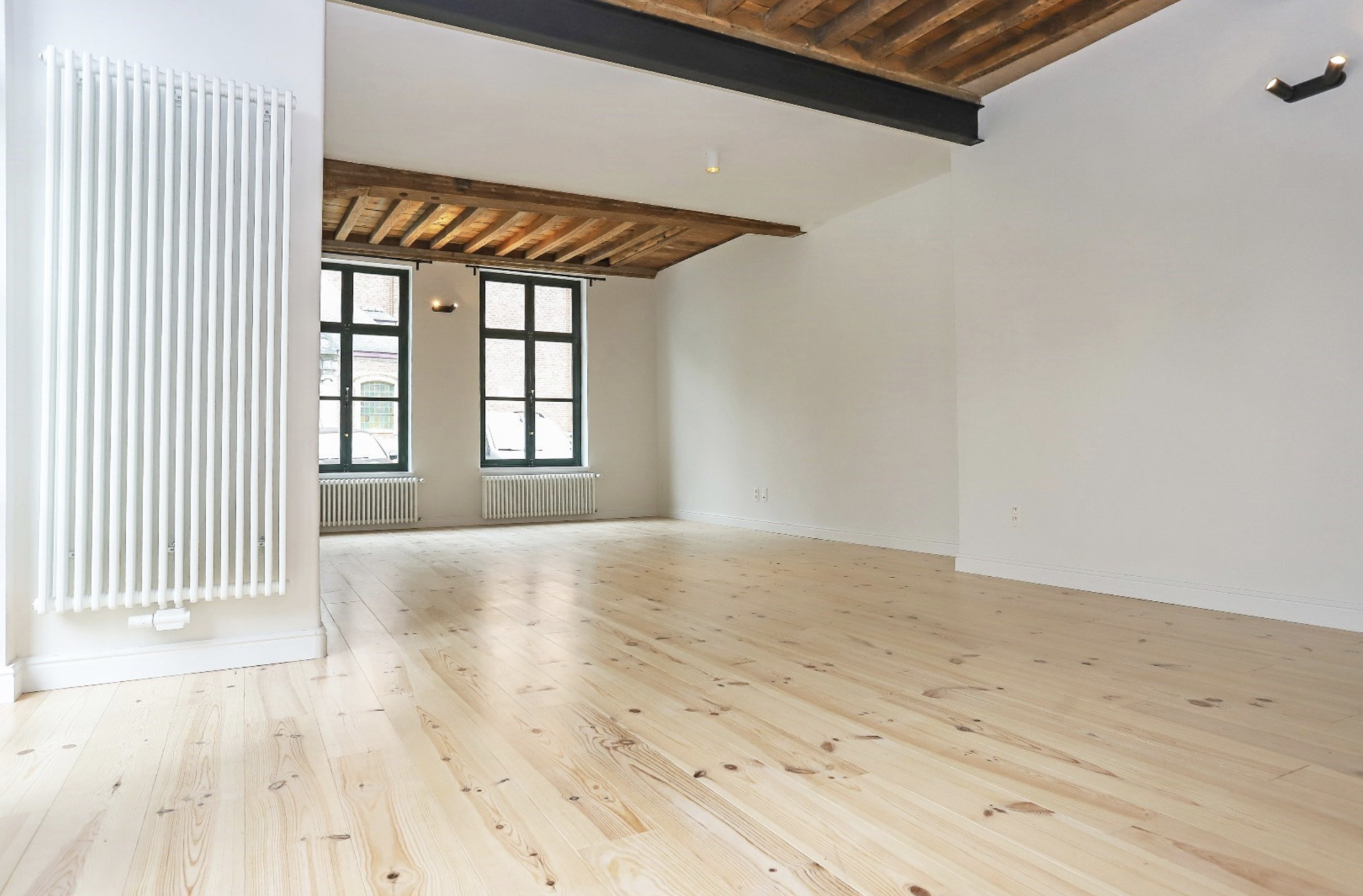 Buitengewoon uniek wonen in een prachtig vernieuwde hoeve te Zwijnaarde - foto 5