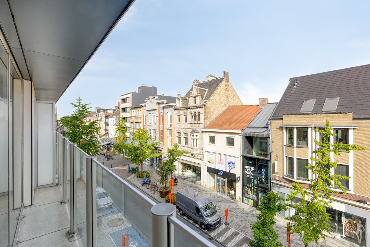 Appartement met 2 slaapkamers in centrum Roeselare te koop - foto 5