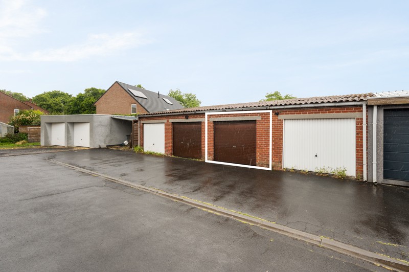 Ruime gezinswoning met 3 slaapkamers en zonnige tuin (aankoop garage mogelijk) - foto 2