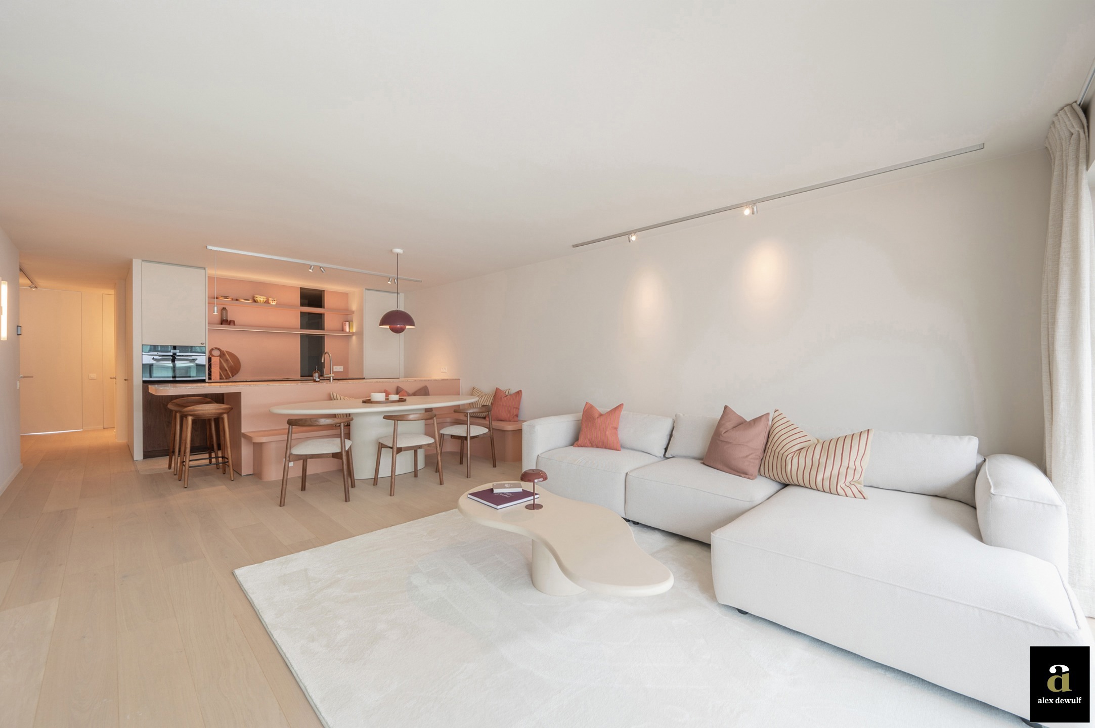 Stijlvol gerenoveerd 3-slaapkamerappartement op topligging in hartje Knokke. - foto 4