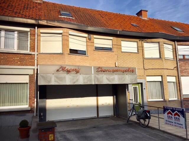 Commercial à vendre à Roulers