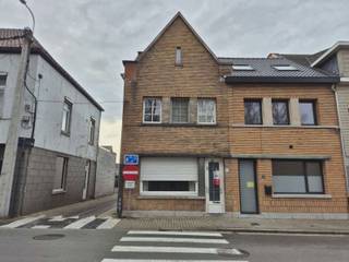 Bezoeken kunnen niet telefonisch ingepland worden, huurprofiel is verplicht: klik op BEZOEK AANVRAGEN via de volgende link: en maak een...