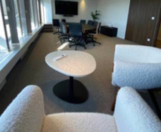 Offices to let in an iconic building in the heart of a magnificent garden, located next to Mongomery.  Close to the E411, E40 and Zaventem...