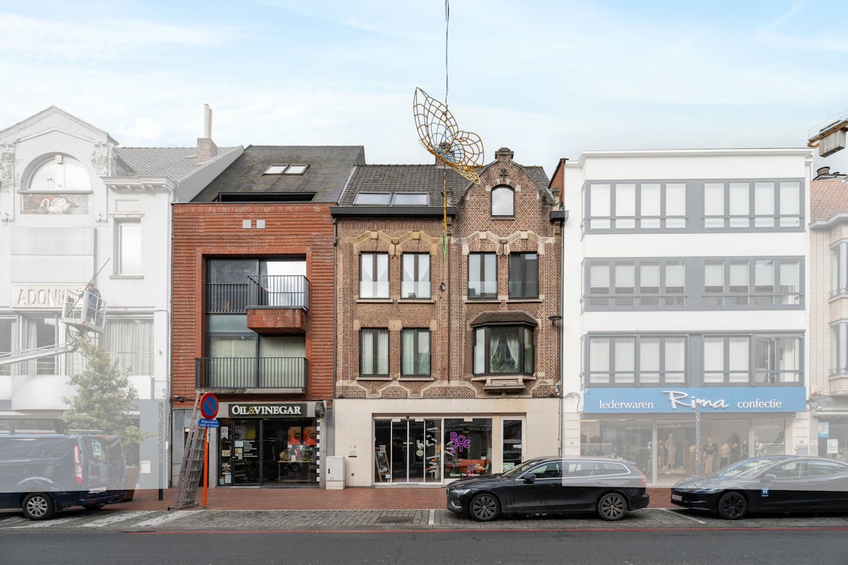 Three-bedroom apartment (125 m²) with roof terrace (82 m²) - photo 1