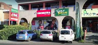 RUIM COMPLEET INGERICHT HANDELSPANDHet betreft een mooie, instapklare winkelruimte dewelke momenteel voorzien is van alle horecafaciliteiten.Voor het...