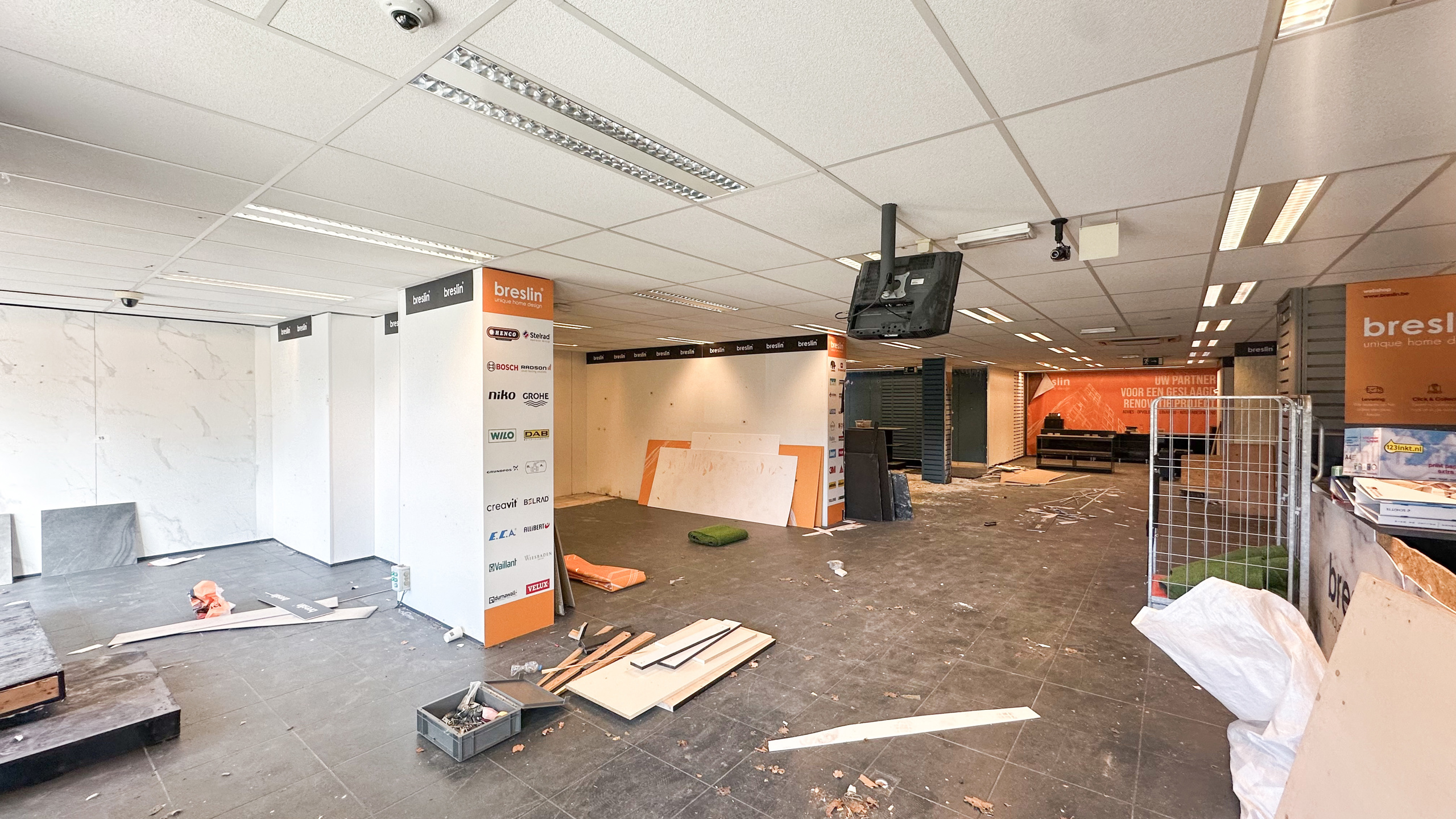 Commercial à louer à Houthalen-Helchteren - photo 3