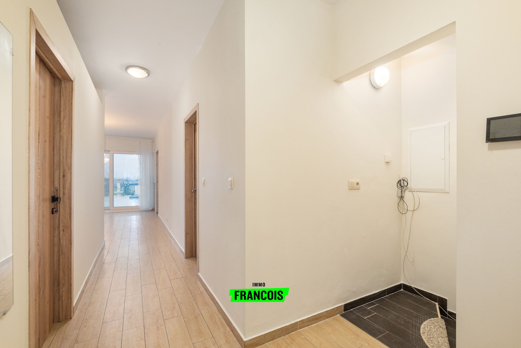 House for sale in Brussels with 4 bedrooms - photo 3