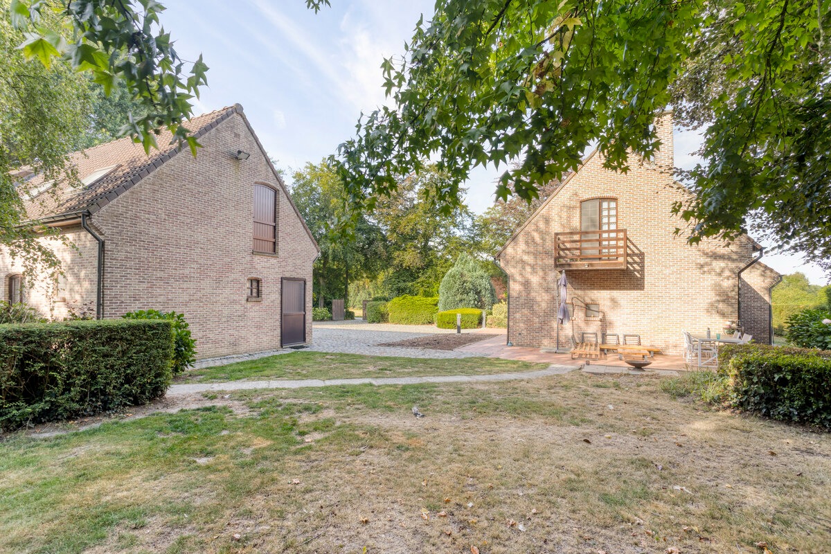 Karaktervolle hoeve met 5 slaapkamers op ca. 1,6 hectare - foto 3