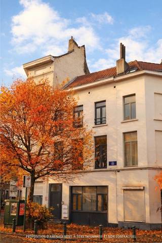 Op een steenworp afstand van het Jardin aux Fleurs-plein, in de zeer gewilde wijk Senne - ook wel de wijk Fabriques genoemd vanwege zijn...