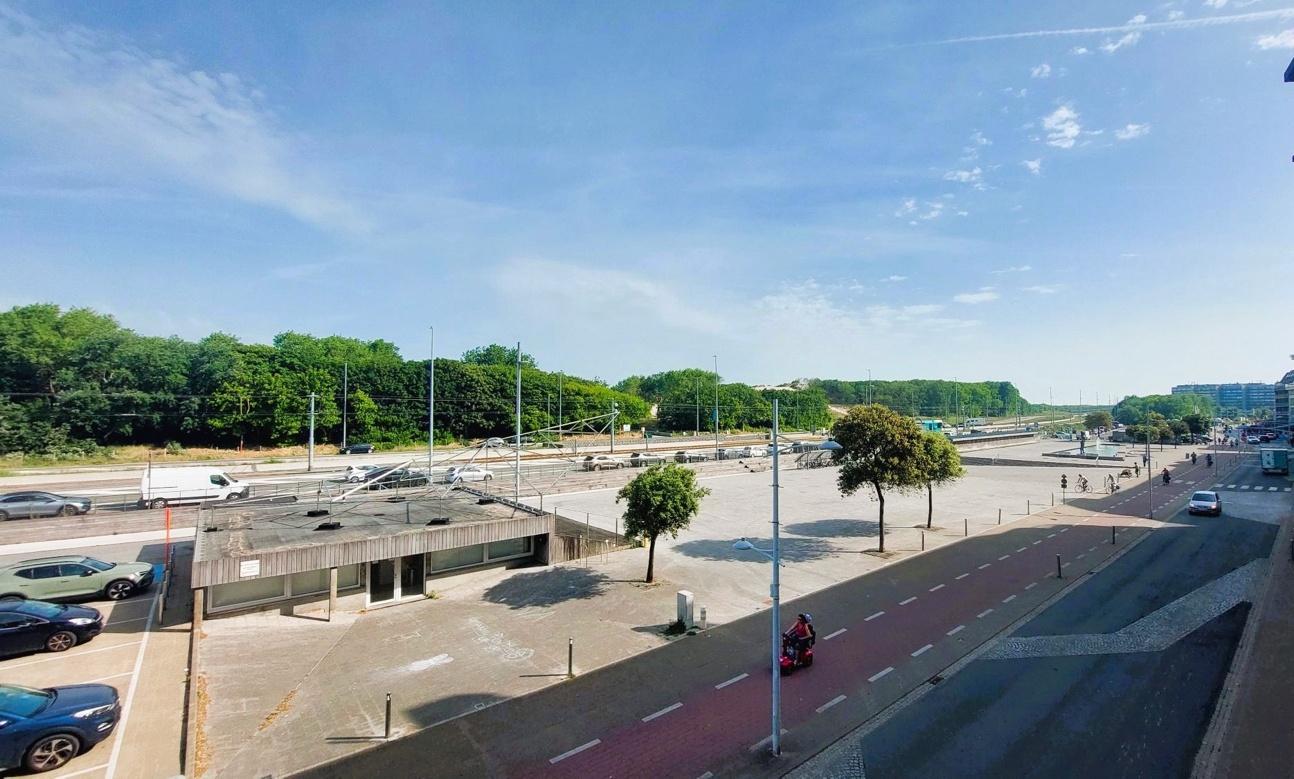 Instapklaar appartement in centrum Bredene met 2 slaapkamers en 2 terrassen. - foto 4