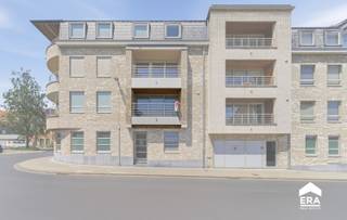 Recent appartement met 1 slpk, 2 terrassen (en garage) in het centrum van Ieper.Op zoek naar comfortabel wonen in het centrum van Ieper? Dit verzorgd...