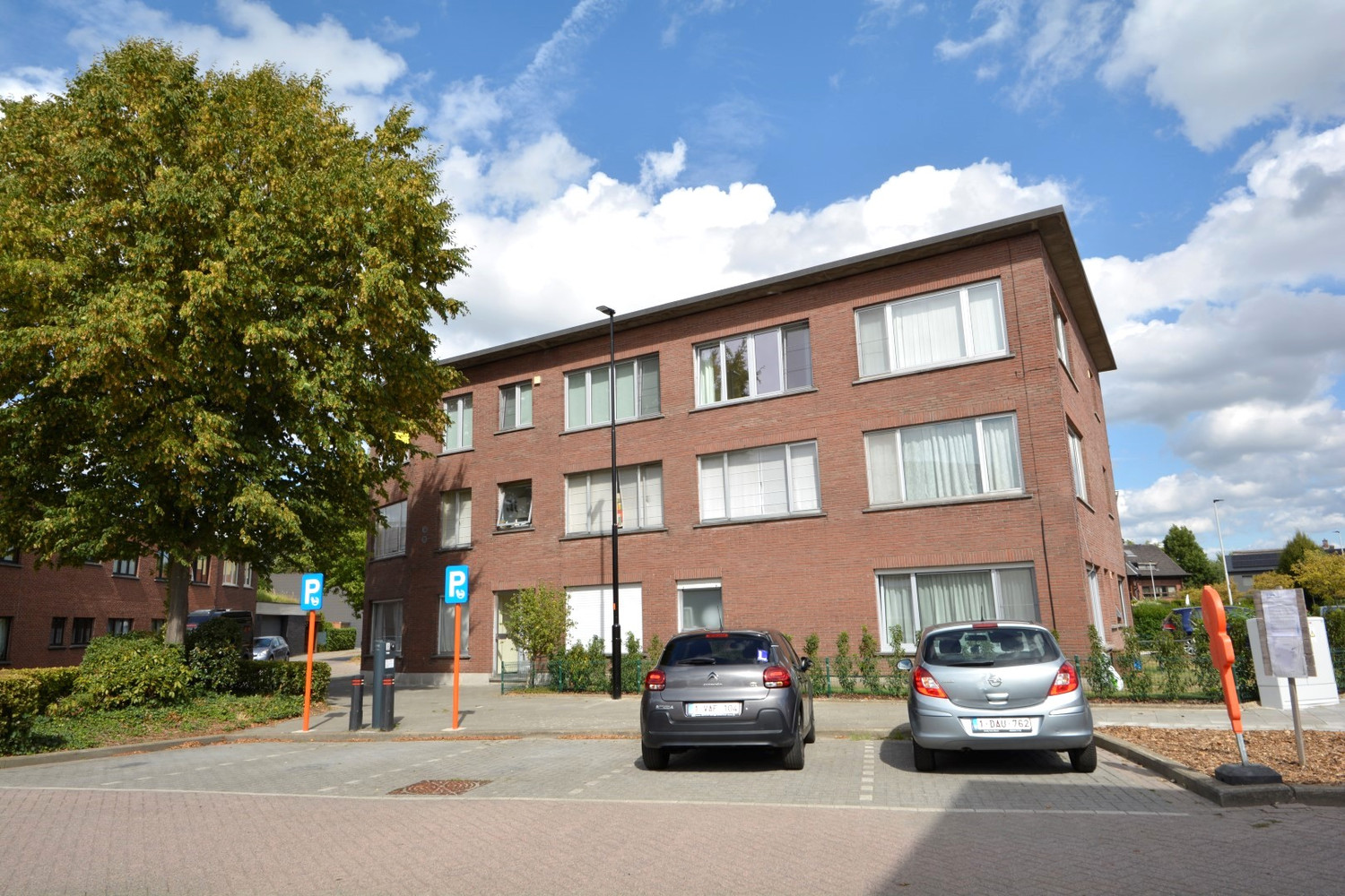 APPARTEMENT MET 2 SLK EN TERRAS! - foto 1