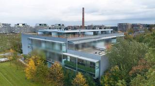 Vlakbij de Quartier Bleu en het centrum van Hasselt ligt deze mooie ruime loft met originele inrichting en afwerking.Deze loft heeft een bewoonbare...