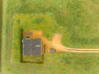 Deze charmante chalet/woning is rustig gelegen in een groen recreatiedomein langs de Ninoofsesteenweg en biedt een unieke combinatie van...