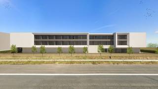 Multifunctioneel bedrijfsgebouw op toplocatie vlak naast en met visibiliteit van de E17, bestaande uit magazijn en kantoren. Uitstekend gelegen in...