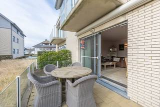  * Dit aangenaam 1 slaapkamer-appartement is gelegen op de gelijkvloerse verdieping van residentie Grasse in de Warande (domein Golf Azur); * Geniet...
