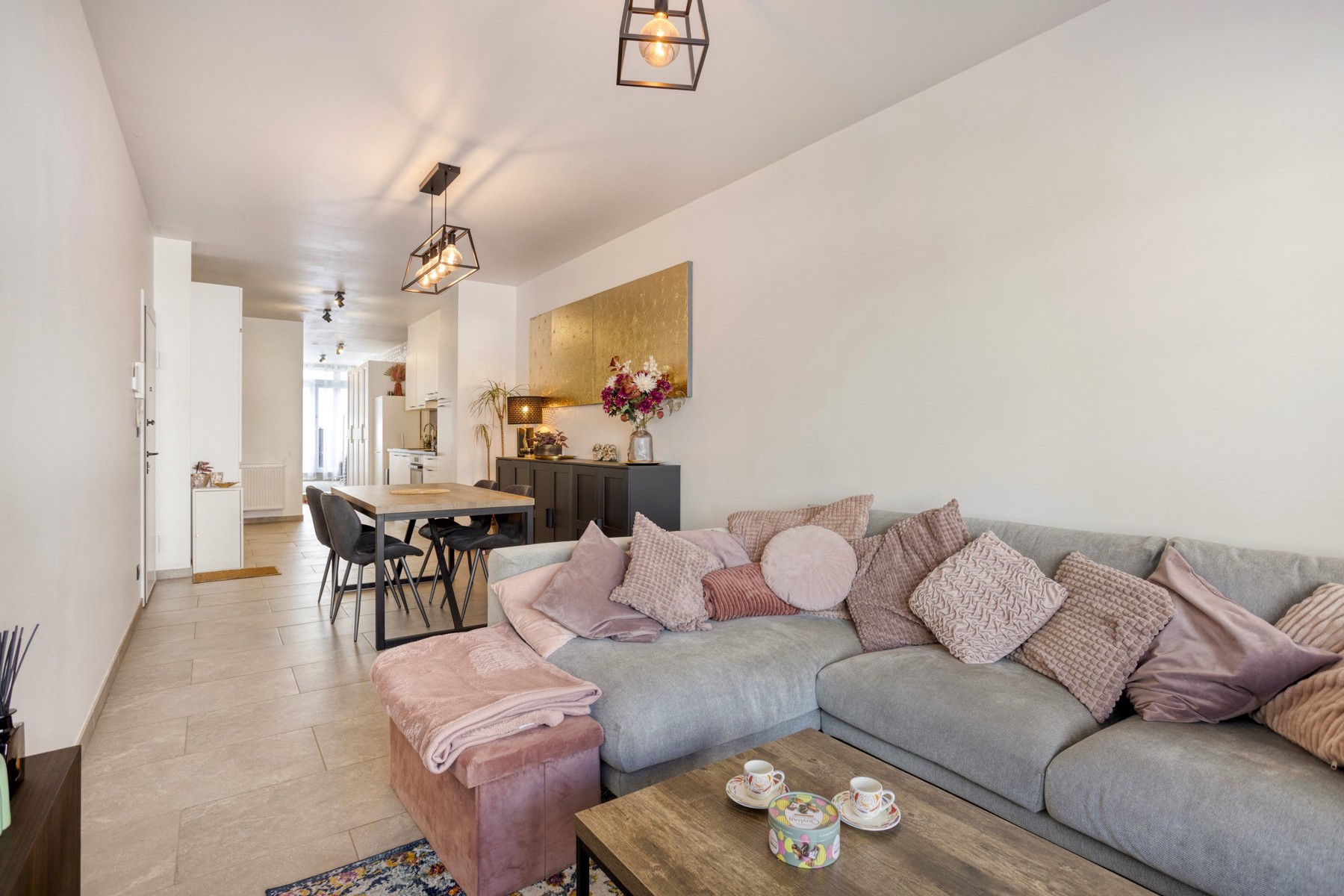 Instapklaar gelijkvloers appartement met tuintje en kelder - foto 4