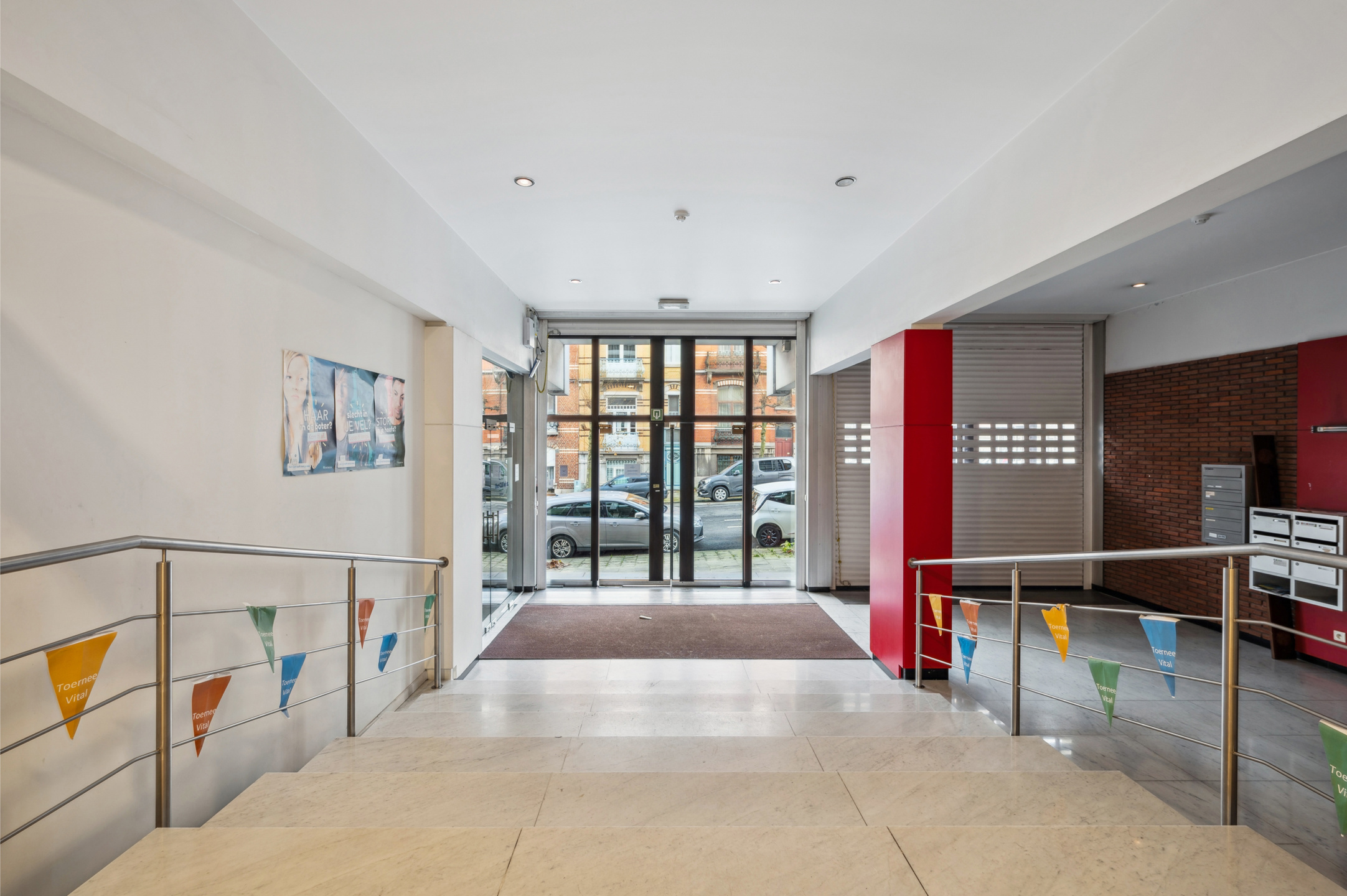 Kantoor met polyvalente ruimte te koop in Schaarbeek - foto 4