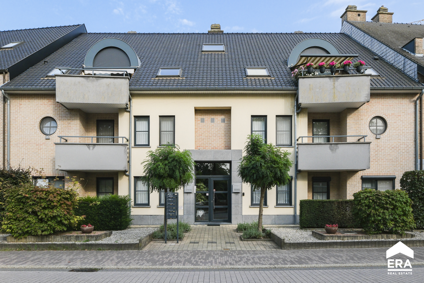 Ruim appartement te koop in centrum Overpelt - foto 2