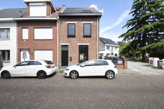 Gelegen in een rustige straat te Burcht, op wandelafstand van openbaar vervoer en met vlotte verbinding naar invalswegen, vindt u deze...