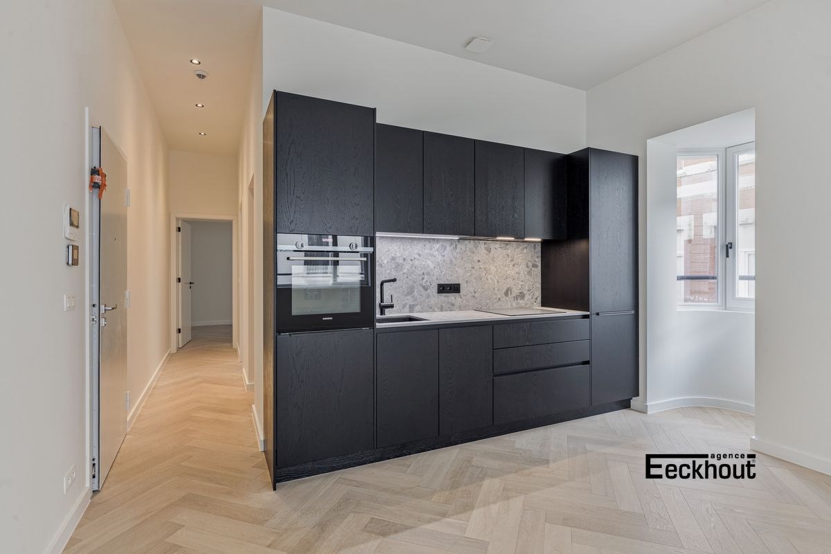 Luxe-appartement met 2 slaapkamers in het centrum van Oostende! - foto 4