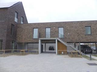 Werkt of woont u in Diksmuide en zoekt u een veilige parkeerplaats voor uw auto?We bieden een buitenparkeerplaats (5,13 x 2,45 m) aan gevestigd op...