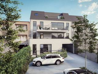 Ontdek deze energiezuinige nieuwbouw handelsruimte (97m²) in het hart van Sint-Job! Dankzij de brede etalage, moderne afwerking en uitstekende...