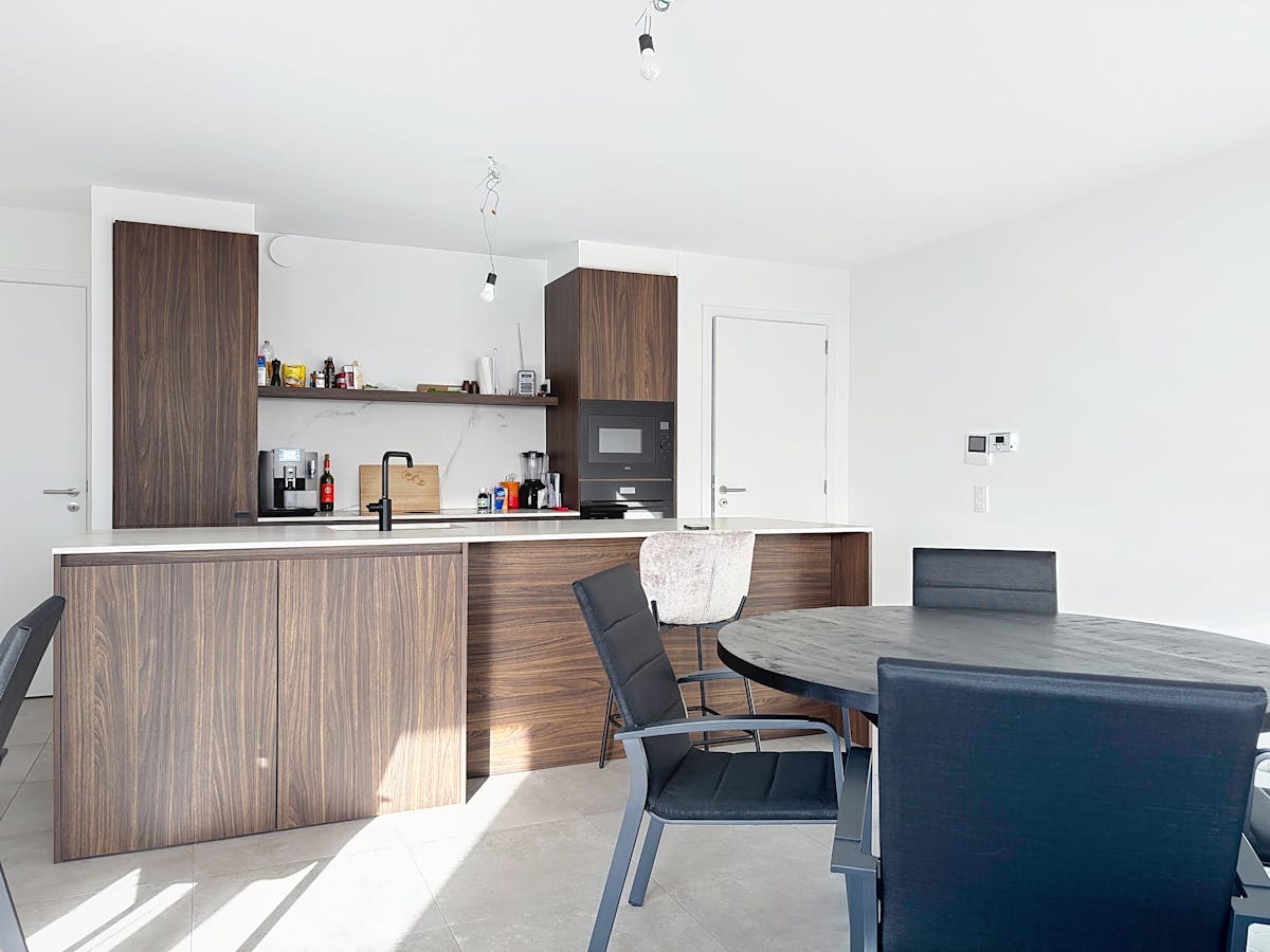 Nieuwbouw appartement met terras en staanplaats te Rumbeke. - foto 4