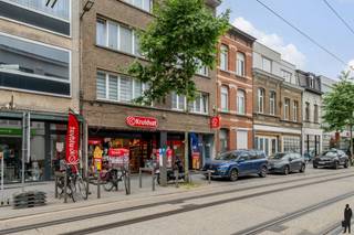 COMMERCIEEL GELIJKVLOERS MET MAGAZIJN – VERHUURD AAN KRUIDVAT (DEURNE)Herentalsebaan 384, 2100 DeurneVraagprijs: € 1.100.000 – Huuropbrengst: €...