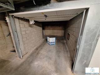 Te koop: garagebox in de residentie Enterprise. Deze afgesloten garage bevindt zich op verdieping -1 en is vlot bereikbaar via de autolift. De...