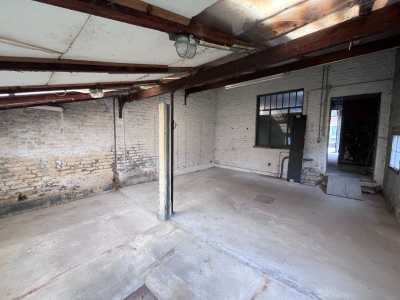 Loods te huur nabij centrum van Ronse - photo 5