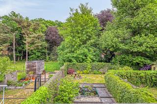 Maison à vendre à Sint-Amandsberg Ce qui distingue vraiment cette propriété, c'est son terrain exceptionnel de pas moins de 292 m². Pour...