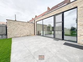 <p>This <strong>fully renovated detached house</strong> combines a modern finish with a practical layout and great comfort. With its <strong>southwest-facing garden</strong> and <strong>beautiful terrace</strong>, you’ll enjoy peace, privacy and <strong>evening sun</strong> – the perfect place to relax or entertain guests.</p>
<p>Upon entering, you are welcomed by a <strong>hallway</strong> leading to a <strong>bright and spacious living area</strong> with large windows. The <strong>new modern kitchen</strong>, equipped with high-quality appliances and ample storage, offers direct access to the terrace and garden. A <strong>cellar</strong> provides additional storage space.</p>
<p>On the <strong>first floor</strong>, you’ll find a <strong>night hall</strong>, a <strong>luxurious bathroom</strong> with a contemporary finish, and a <strong>large, light-filled bedroom</strong>.<br />The <strong>converted attic</strong> includes a <strong>toilet and washbasin</strong>, ideal as an <strong>extra bedroom, office or hobby room</strong>.</p>
<p>The house is equipped with a <strong>toilet on each floor</strong>, a <strong>new gas central heating system</strong>, <strong>insulated roof</strong>, <strong>rainwater tank</strong>, and <strong>9 solar panels</strong>.</p>
<p>At the back, there is <strong>possibility to park a car via the garden</strong> – a valuable advantage for comfort and convenience.</p>
<p>Excellent location: <strong>train station, tram, shops and schools</strong> within walking distance. This property combines <strong>easy access</strong> with <strong>quiet and pleasant living</strong> in a <strong>sunny, green environment</strong>.</p>
<p>In short, a <strong>move-in-ready home</strong> that stands out for its <strong>quality and comfort</strong> – perfect for those seeking a <strong>modern, low-maintenance property</strong>.</p>
<p><strong>Contact Immoadk for a viewing: 0475 95 64 95</strong></p>