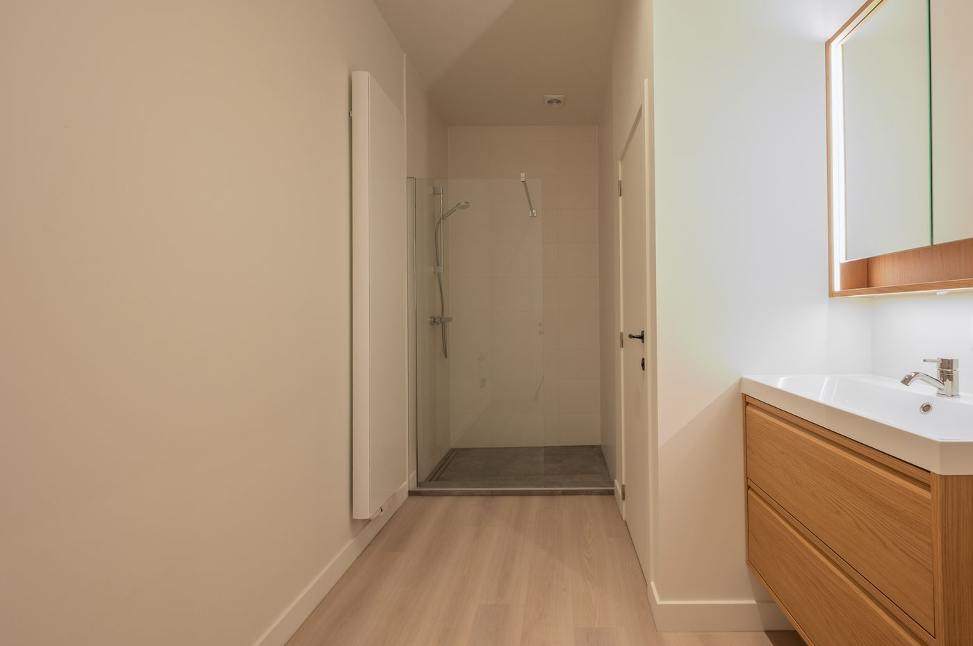 Volledig gerenoveerde en instapklare studio (EPC B) gelegen op het gelijkvloers centrum Wenduine. - foto 5