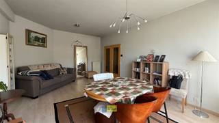 Stap binnen in dit charmante appartement te Antwerpen, ideaal gelegen in het hart van de stad. Met een bewoonbare oppervlakte van 83m² biedt...