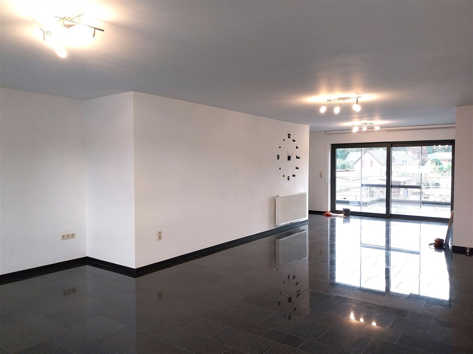TE HUUR: Zeer ruim duplex appartement met 3 slaapkamers te Zolder! - foto 2